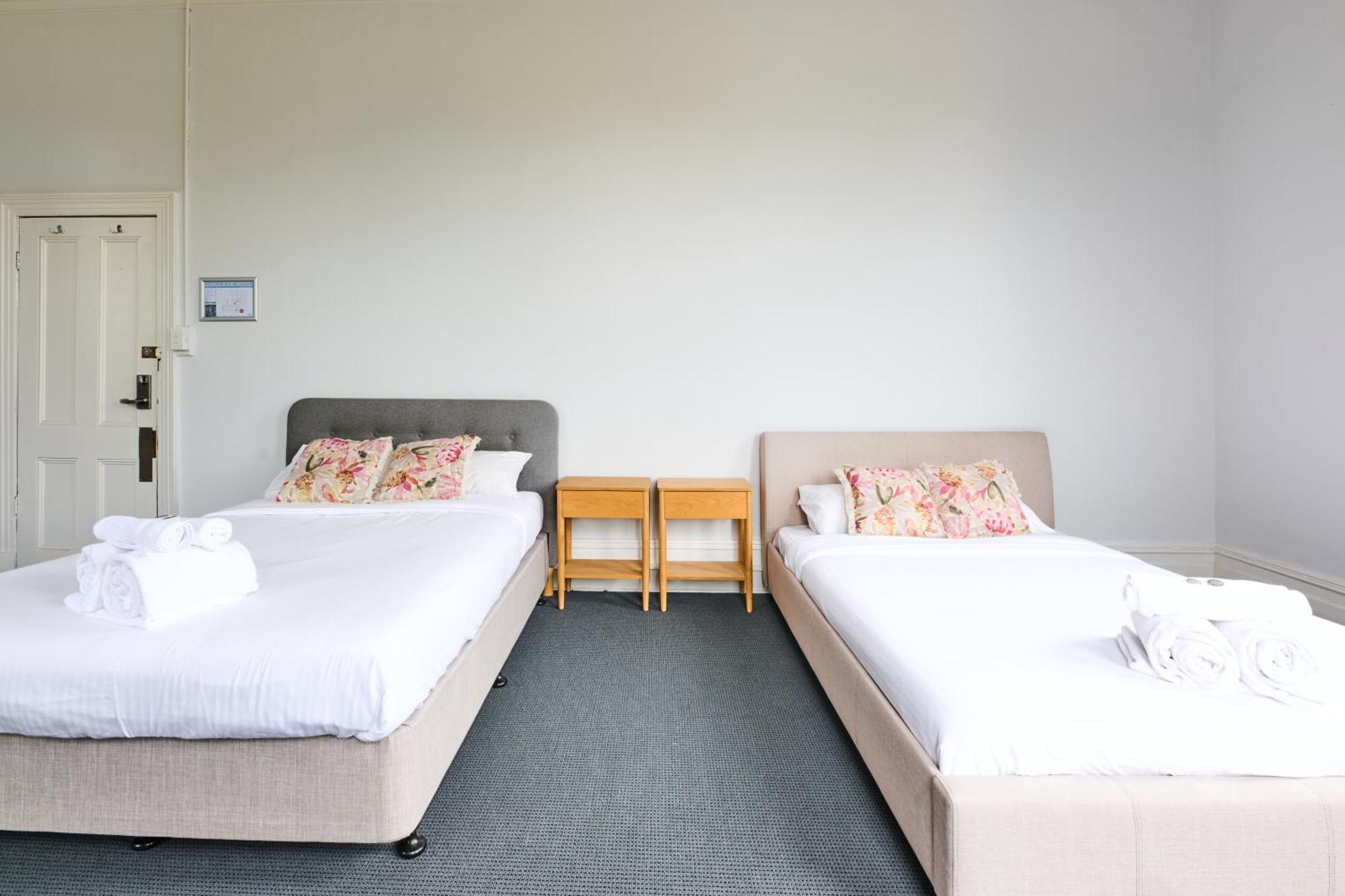 College Lawn Hotel Мелбърн Екстериор снимка